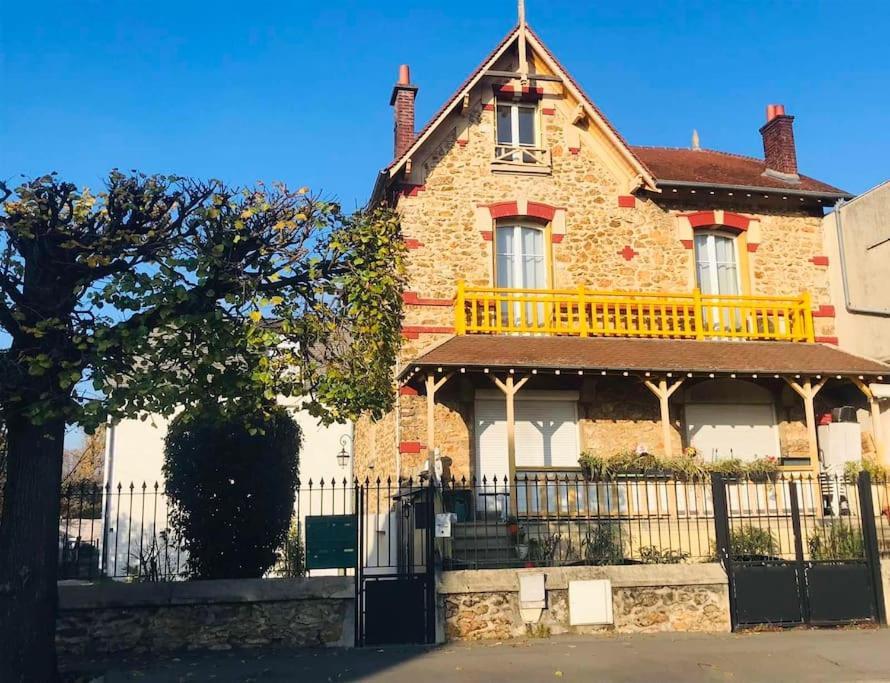 Disneyland - Paris 20 Min - Parking - 7 Personnes *